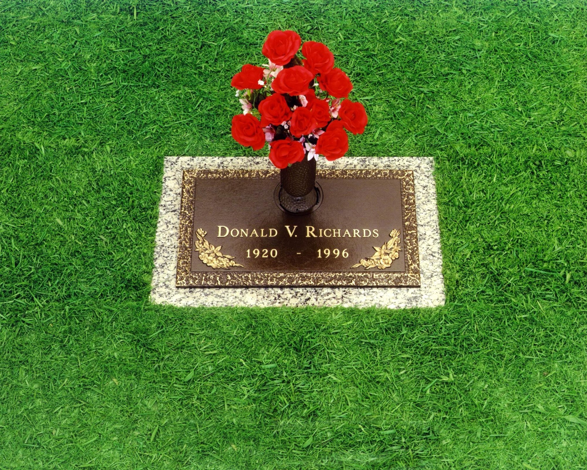 Bronze Flat Markers Сaron Memorial