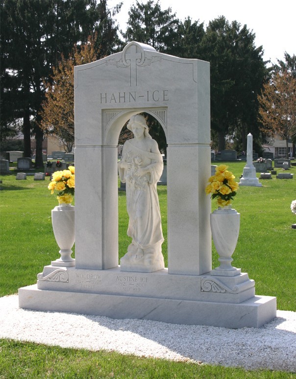 Christ Carrying the Cross Sculpture